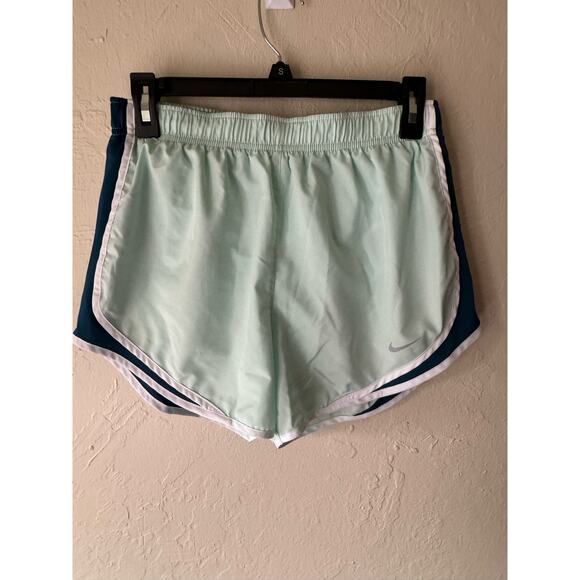 Nike Dri Fit Women's Pale Blue Shorts Size M - Picture 1 of 4